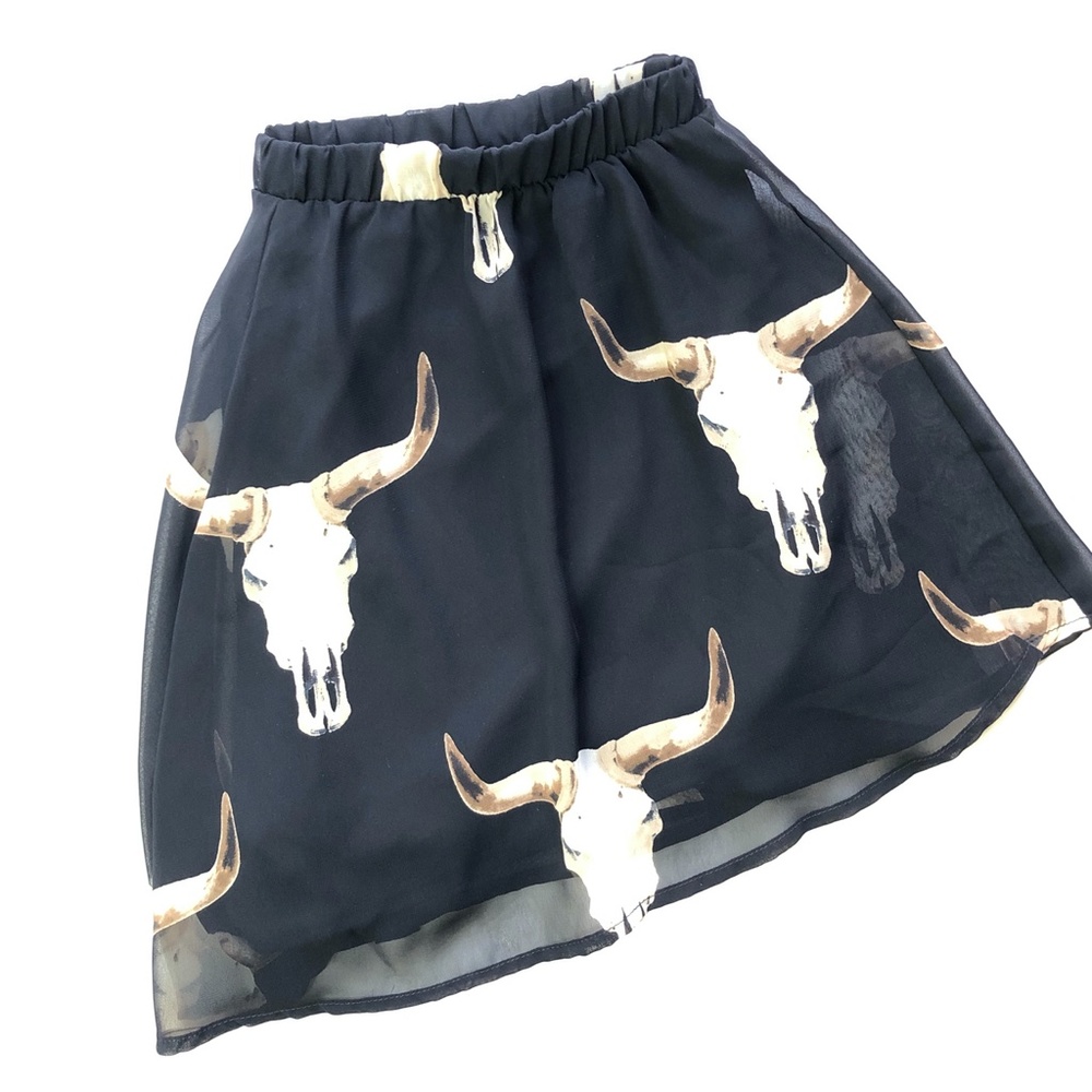 Peach Love California NWT Bull Head Flowy Shorts L - Picture 6 of 7